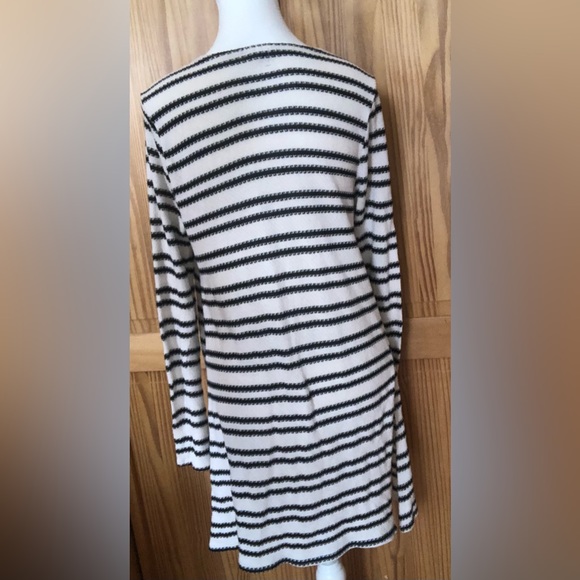 Long Black and White Striped Duster Cardigan - Picture 5 of 8